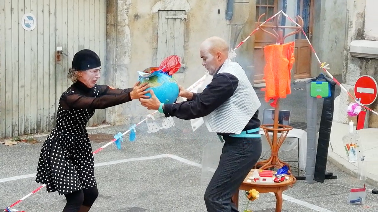 Plastic-Tac! par la Compagnie Tout CouR
